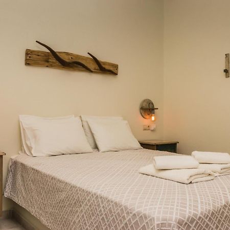 Hotel Sunshine Matala Buitenkant foto