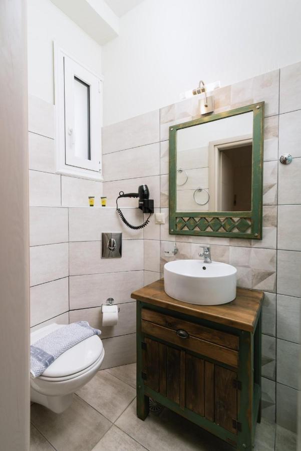 Hotel Sunshine Matala Buitenkant foto
