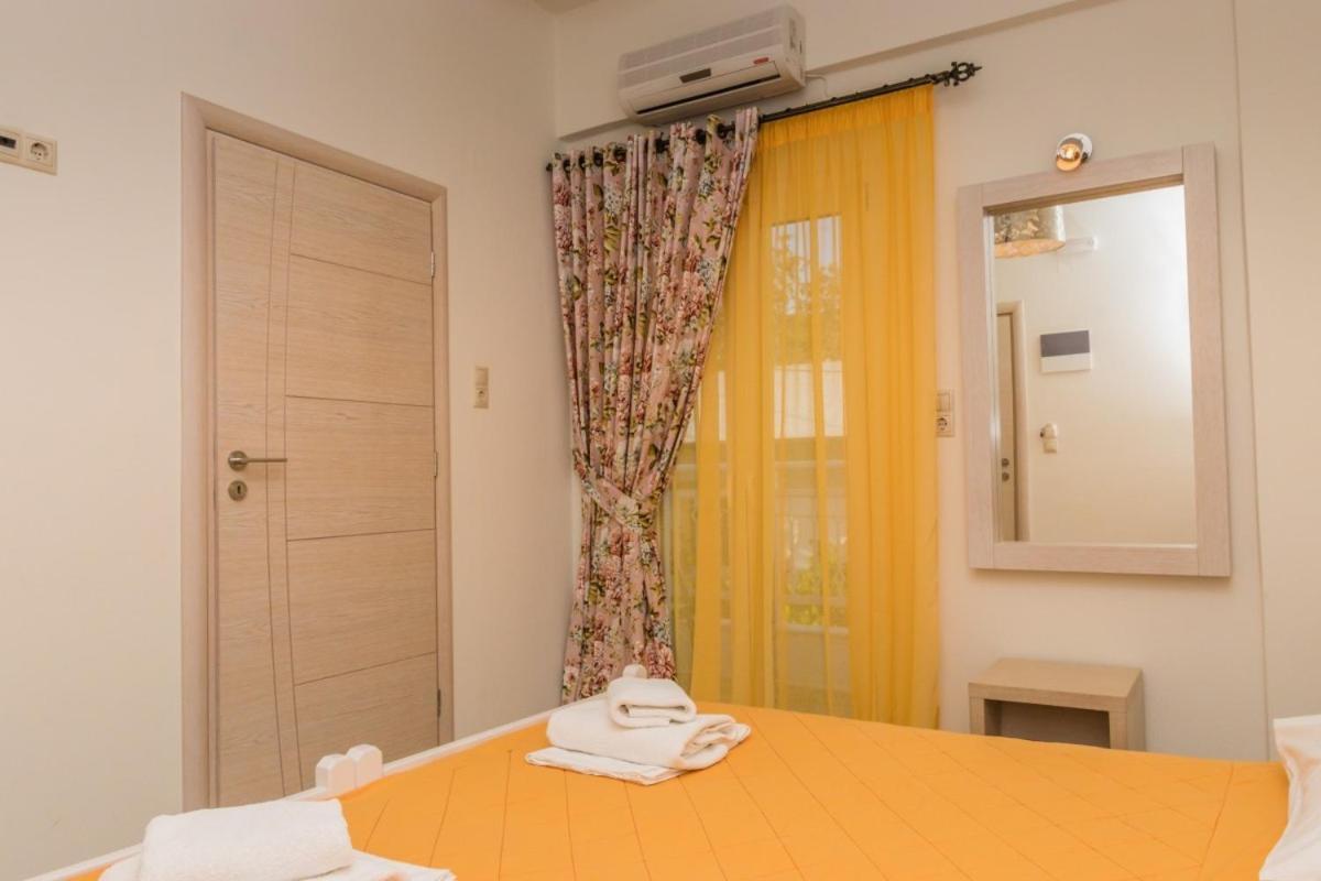 Hotel Sunshine Matala Buitenkant foto